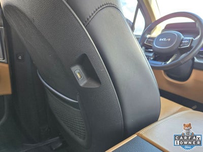 2023 Kia Carnival LX Seat Package