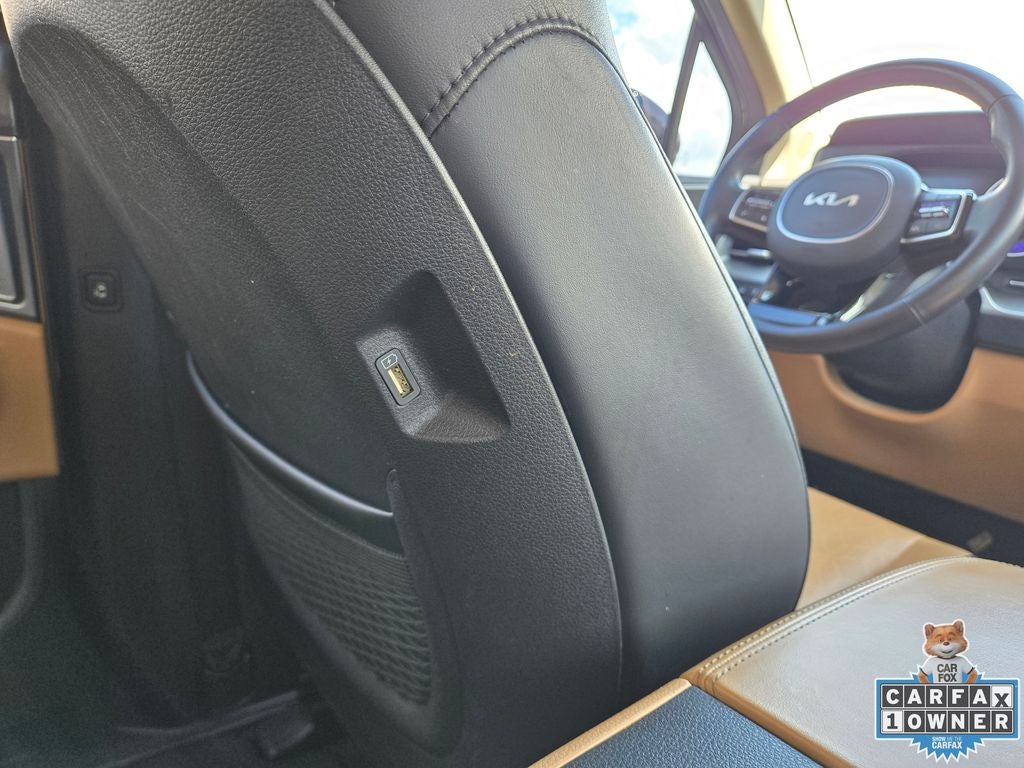 2023 Kia Carnival LX Seat Package