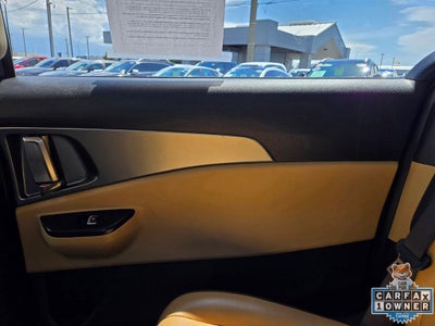2023 Kia Carnival LX Seat Package