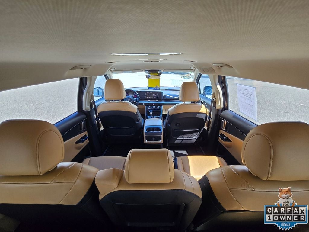 2023 Kia Carnival LX Seat Package