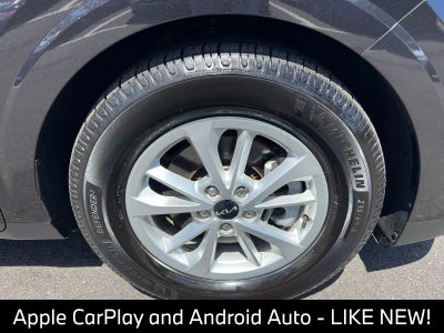 2024 Kia Carnival LX