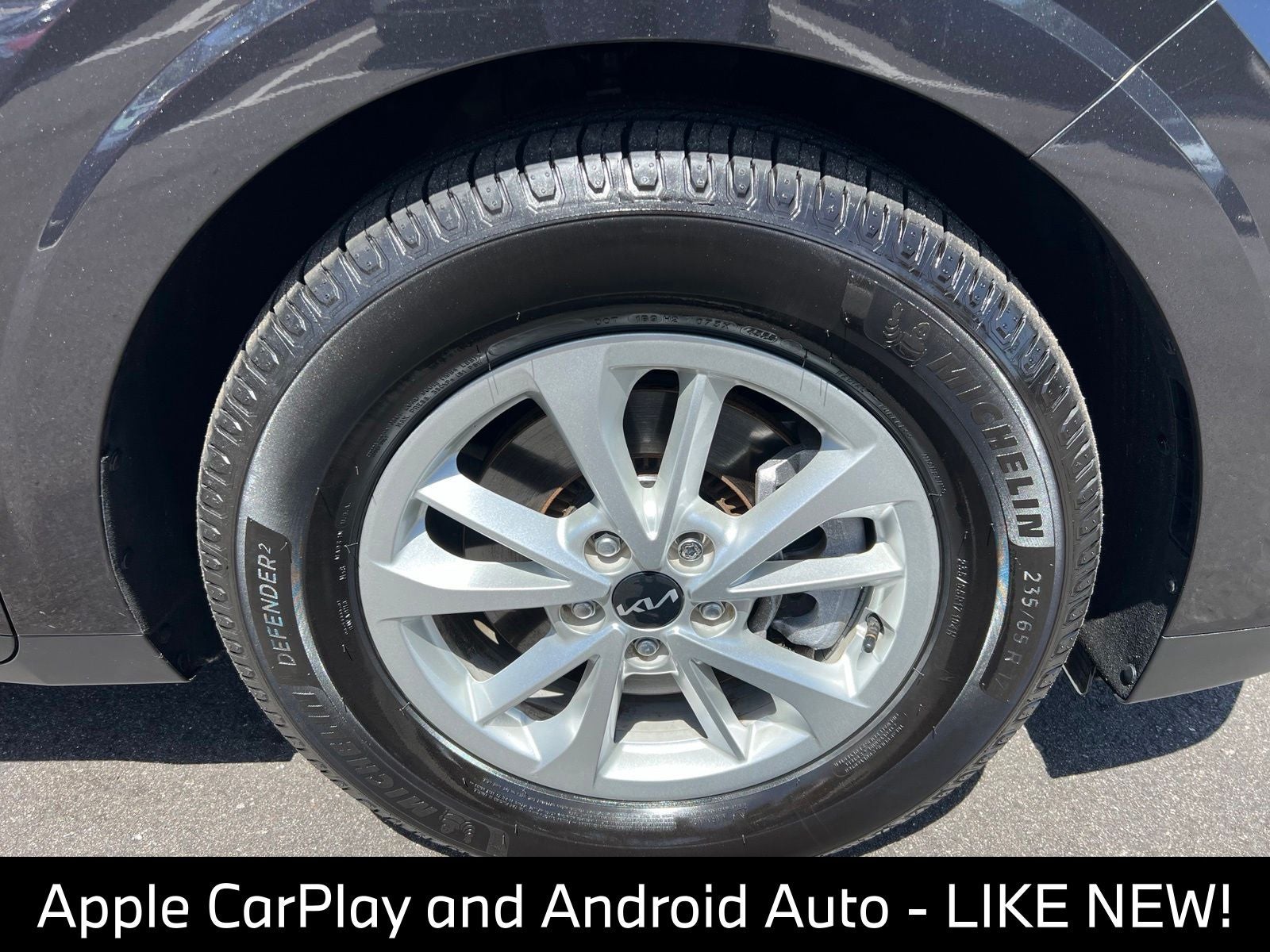 2024 Kia Carnival LX