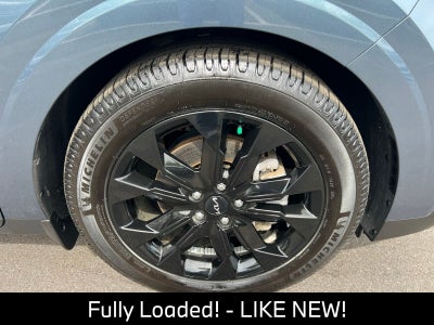 2024 Kia Carnival SX