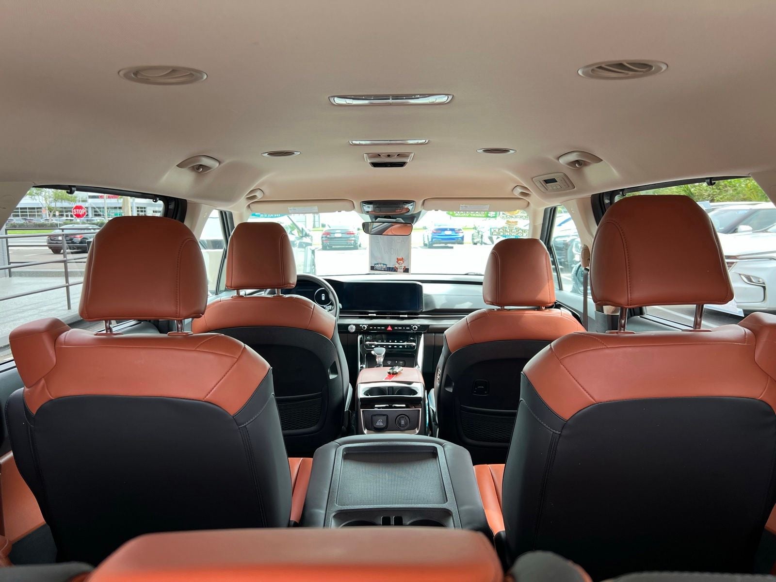 2024 Kia Carnival SX