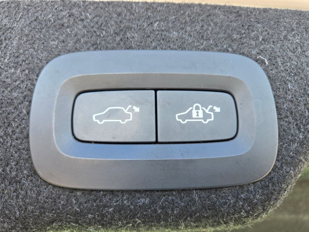 2018 Volvo S90 Hybrid T8 Inscription