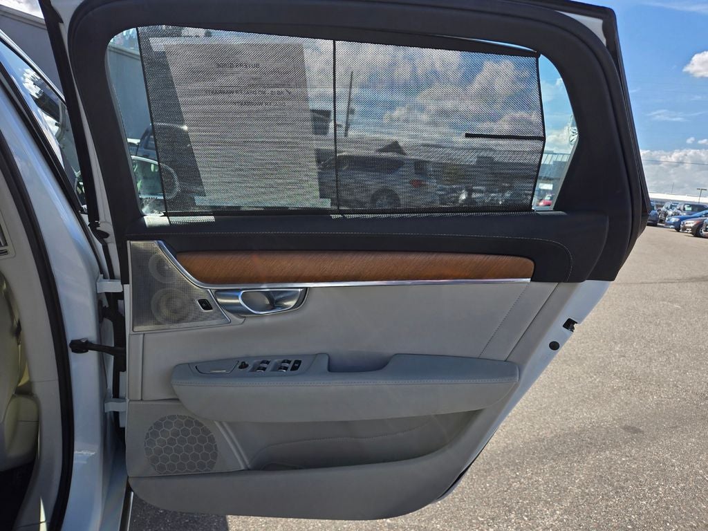 2018 Volvo S90 Hybrid T8 Inscription