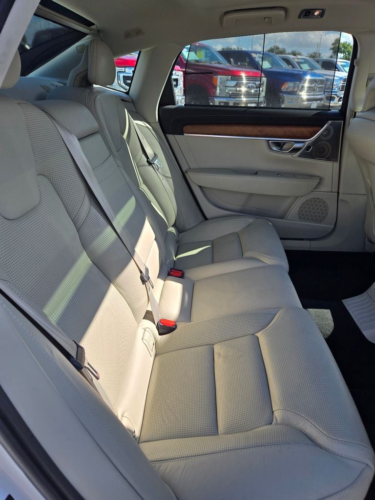 2018 Volvo S90 Hybrid T8 Inscription