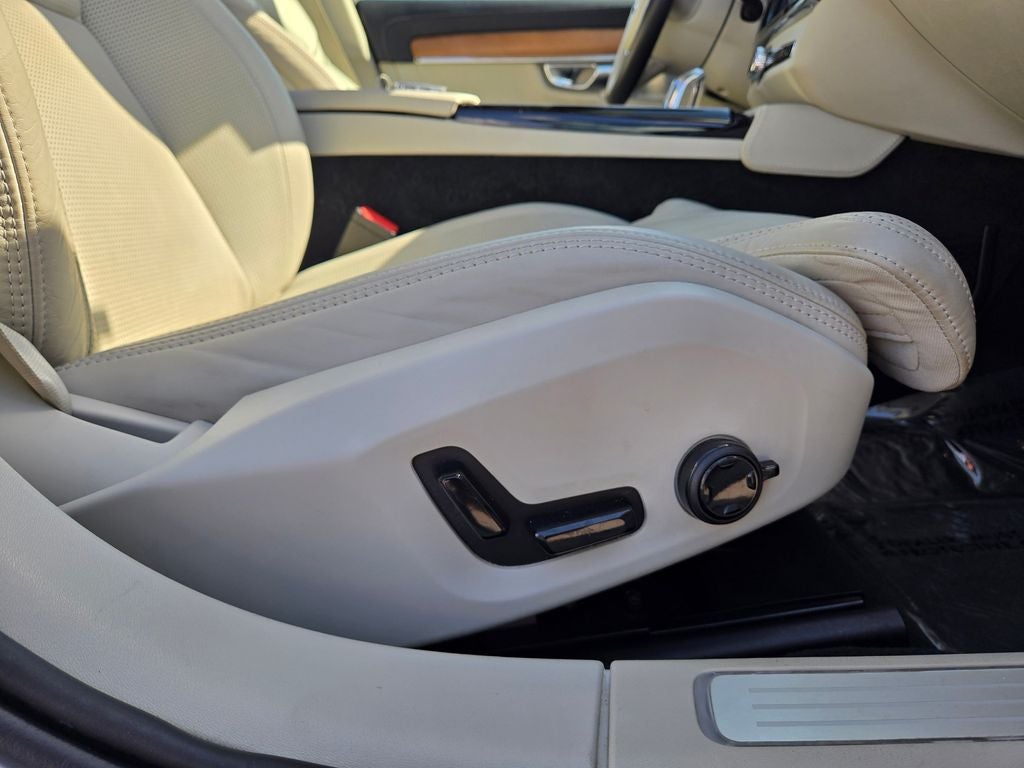 2018 Volvo S90 Hybrid T8 Inscription