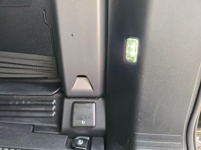 2025 Land Rover Defender 110 S