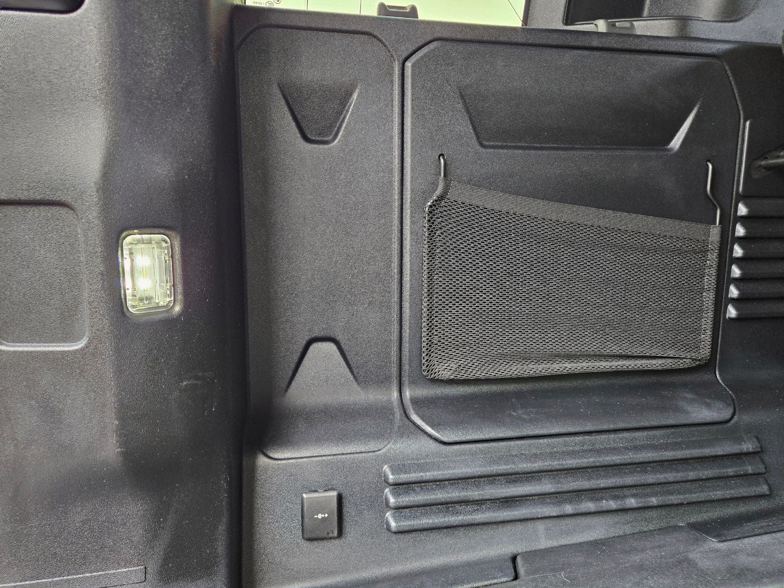 2025 Land Rover Defender 110 S