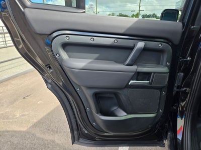 2025 Land Rover Defender 110 S