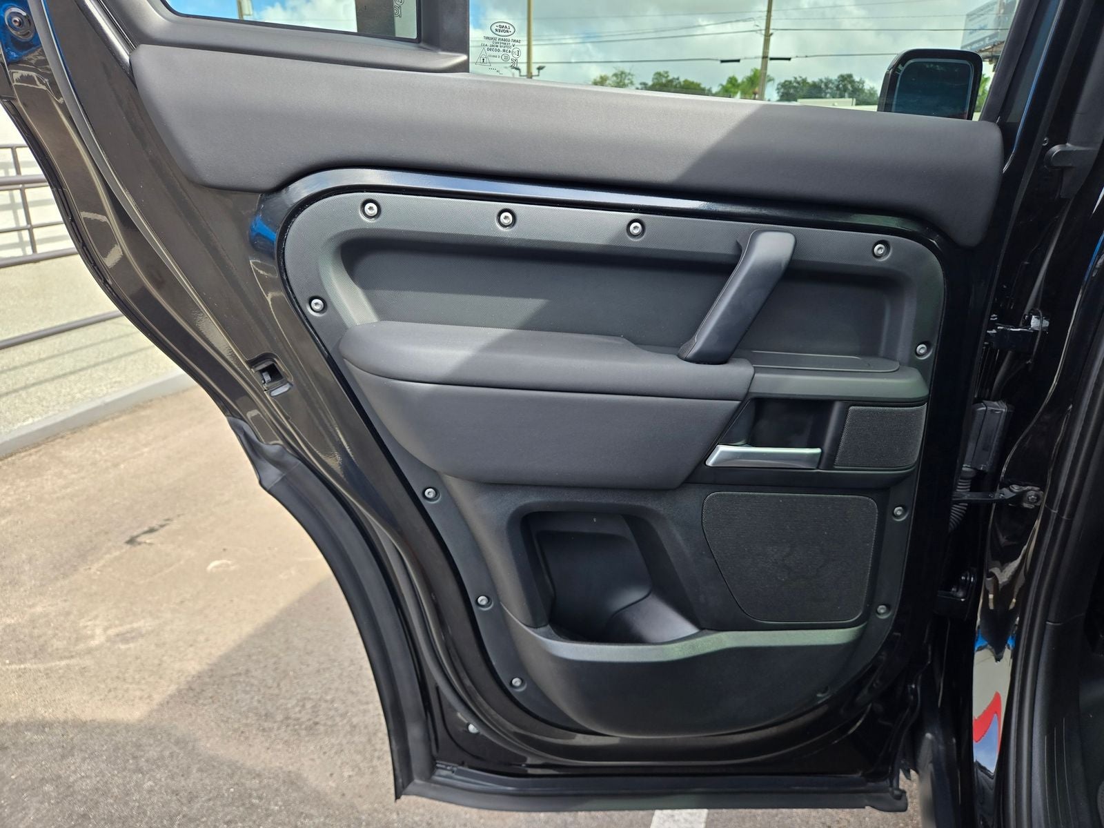2025 Land Rover Defender 110 S