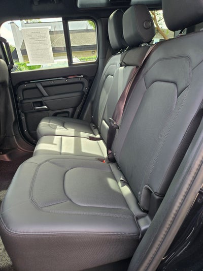 2025 Land Rover Defender 110 S