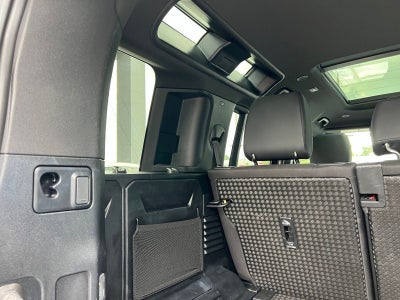 2025 Land Rover Defender 110 S