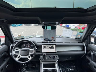 2025 Land Rover Defender 110 S