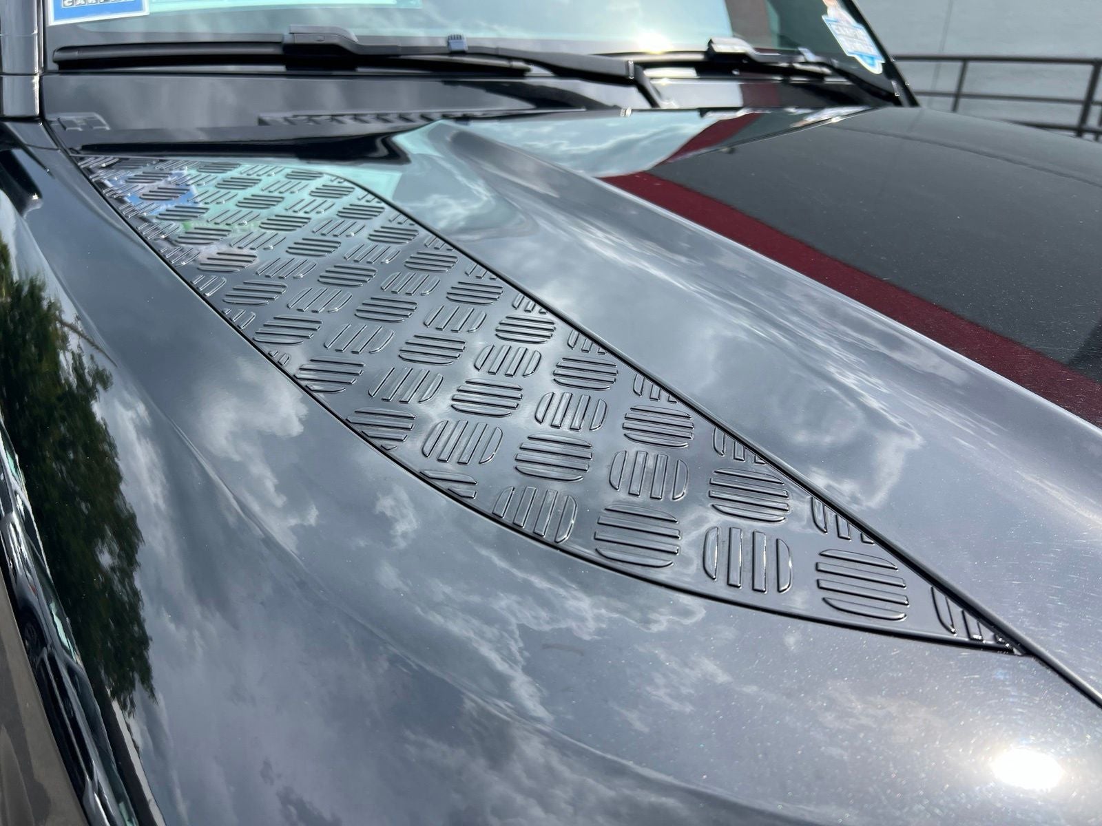 2025 Land Rover Defender 110 S