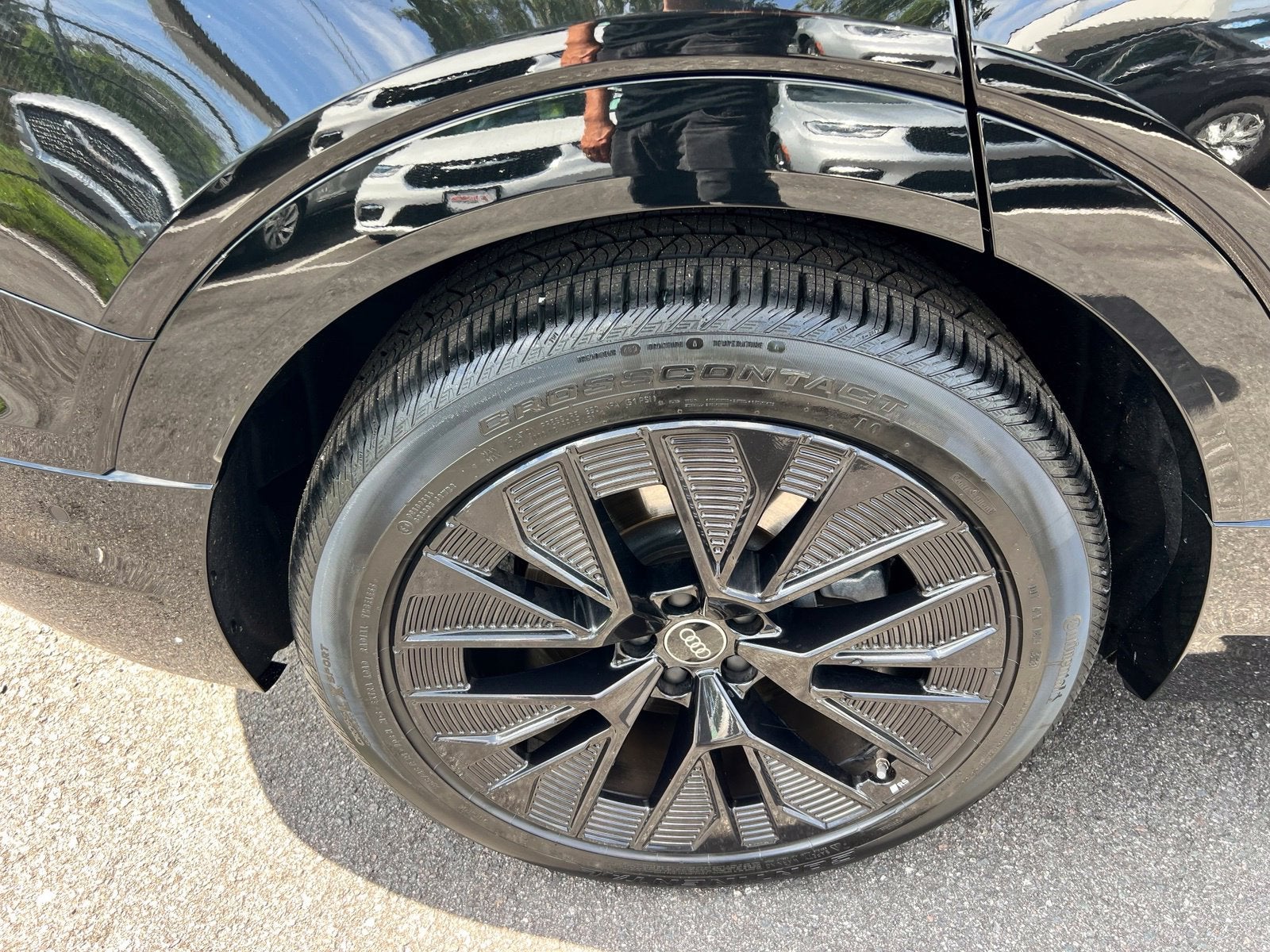 2024 Audi Q8 e-tron Prestige quattro