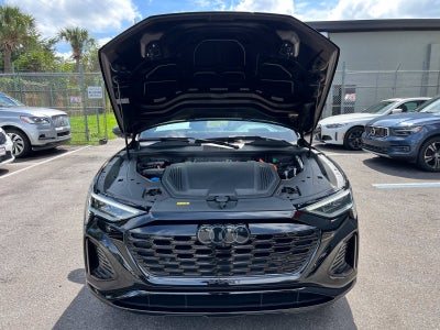 2024 Audi Q8 e-tron Prestige quattro