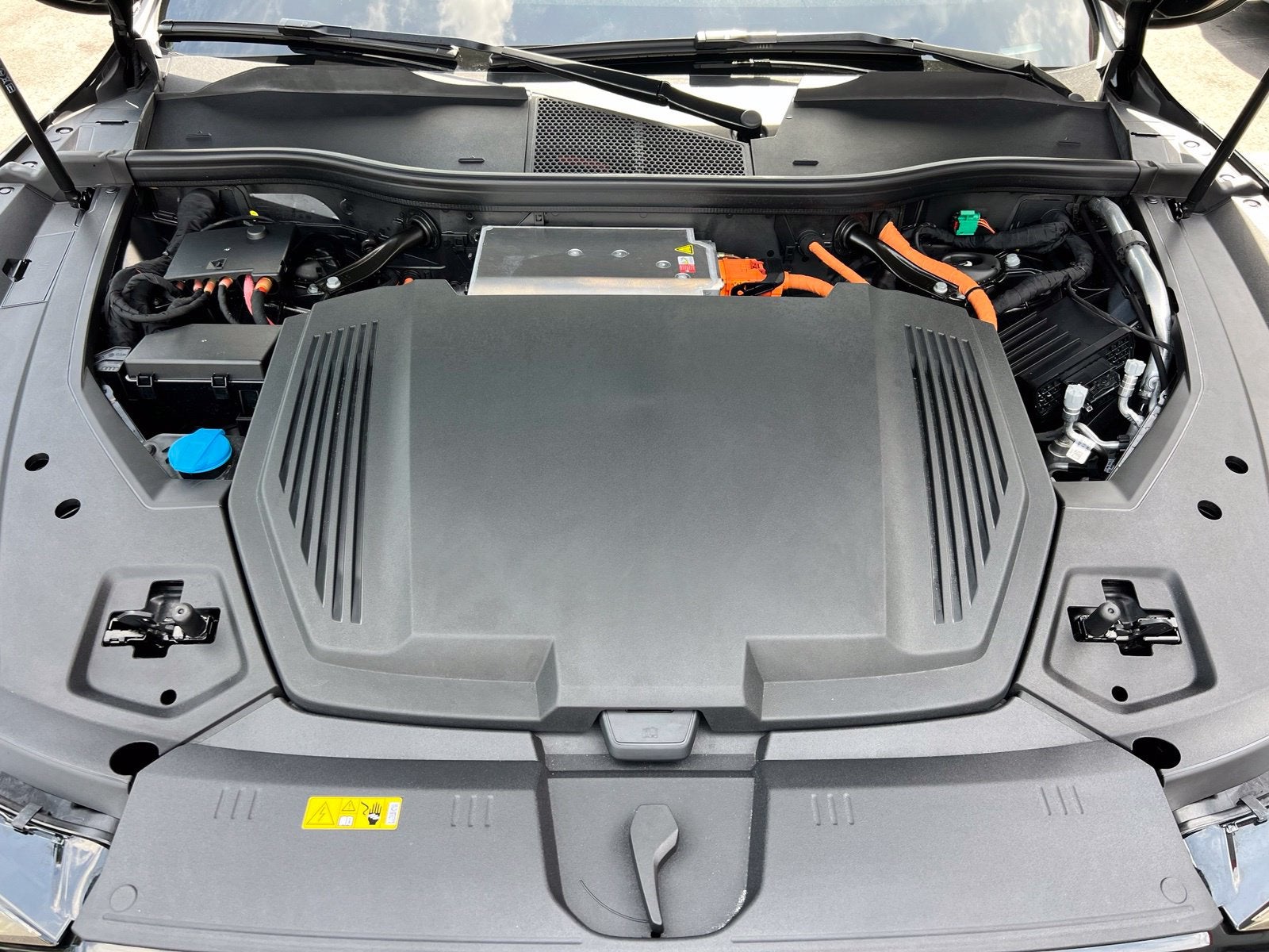 2024 Audi Q8 e-tron Prestige quattro