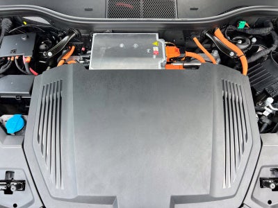 2024 Audi Q8 e-tron Prestige quattro