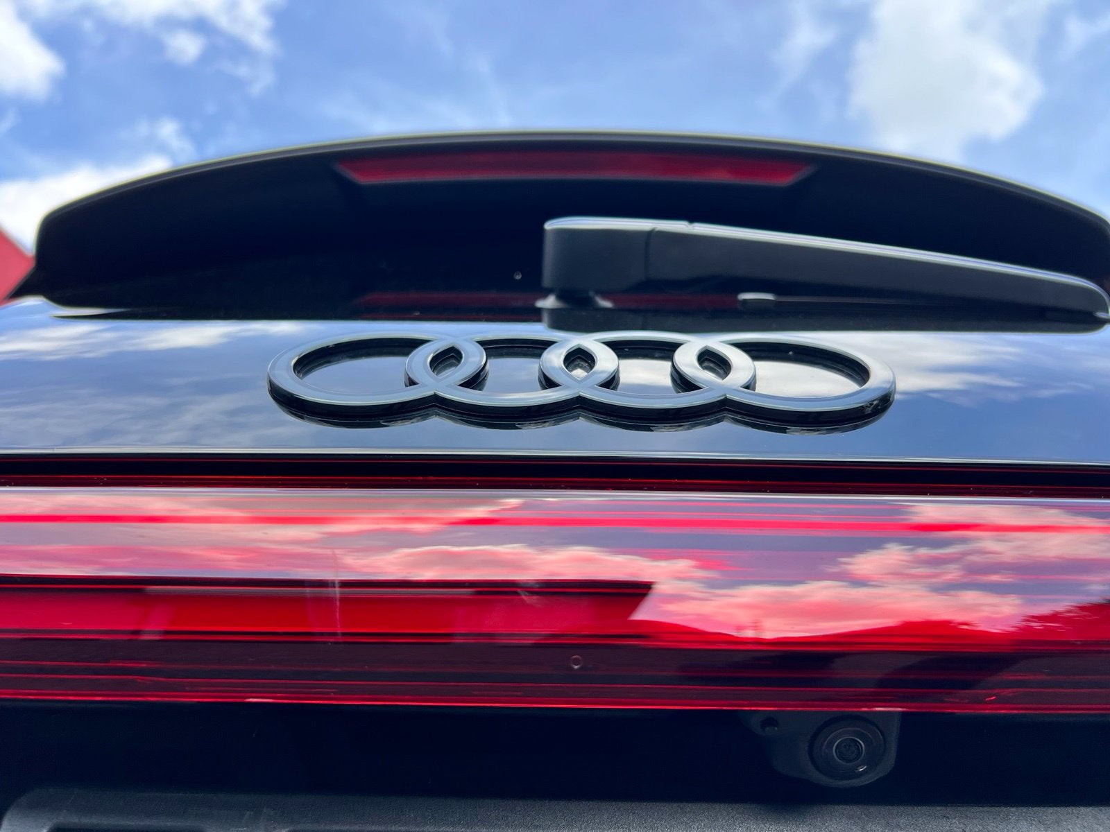 2024 Audi Q8 e-tron Prestige quattro