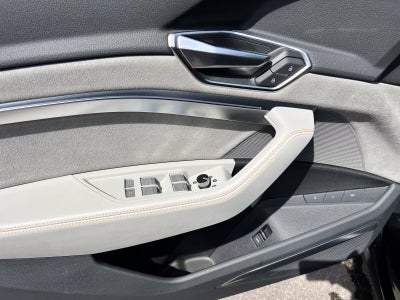 2024 Audi Q8 e-tron Prestige quattro