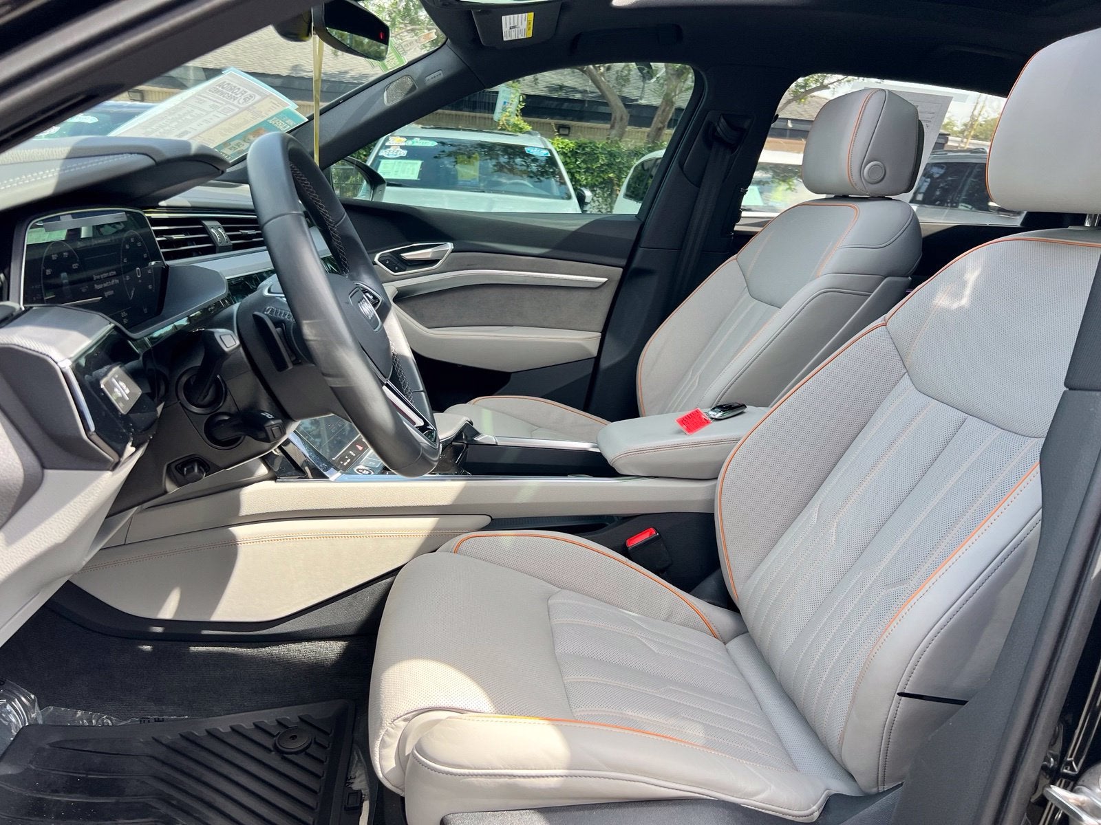 2024 Audi Q8 e-tron Prestige quattro