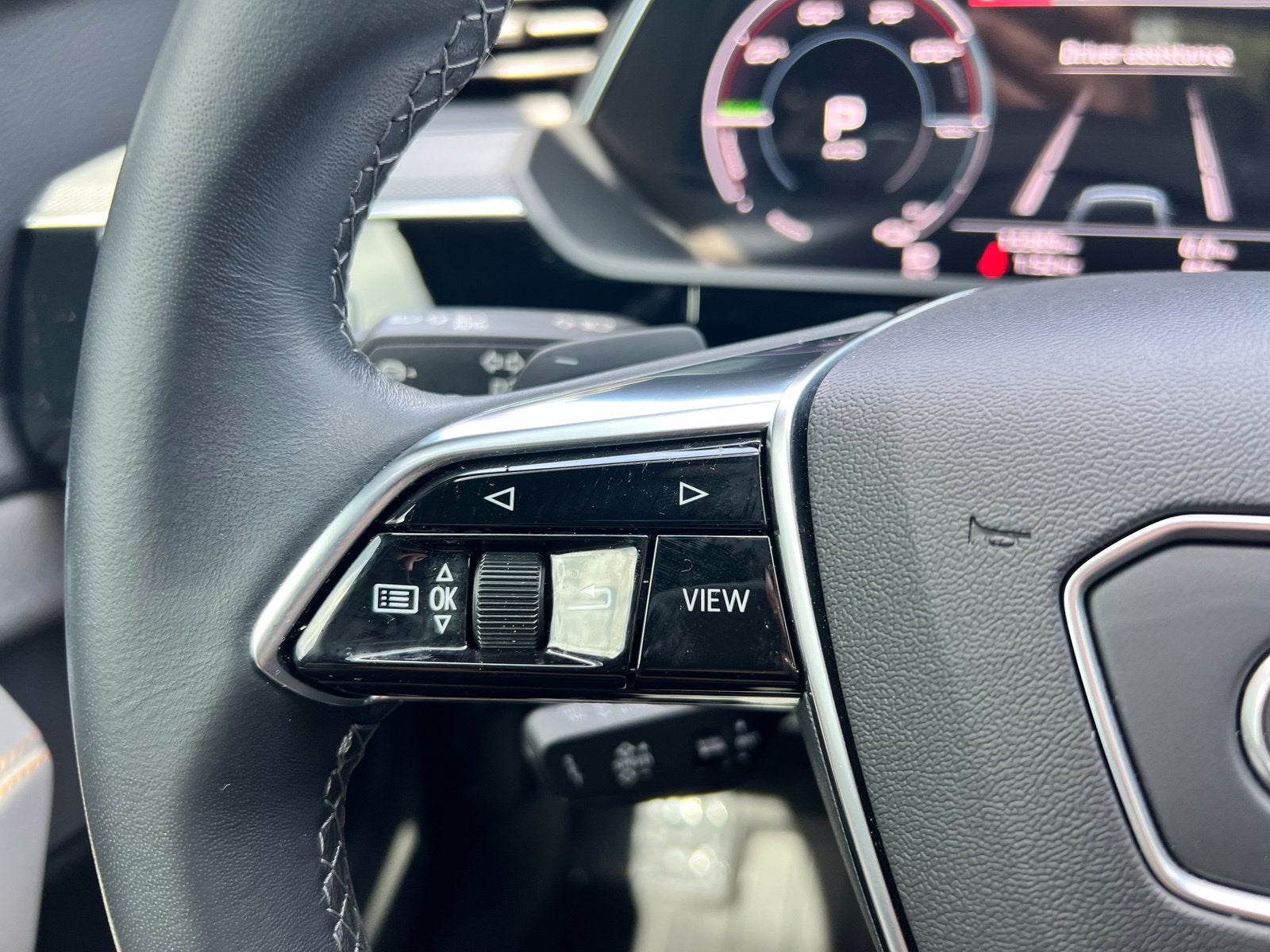 2024 Audi Q8 e-tron Prestige quattro