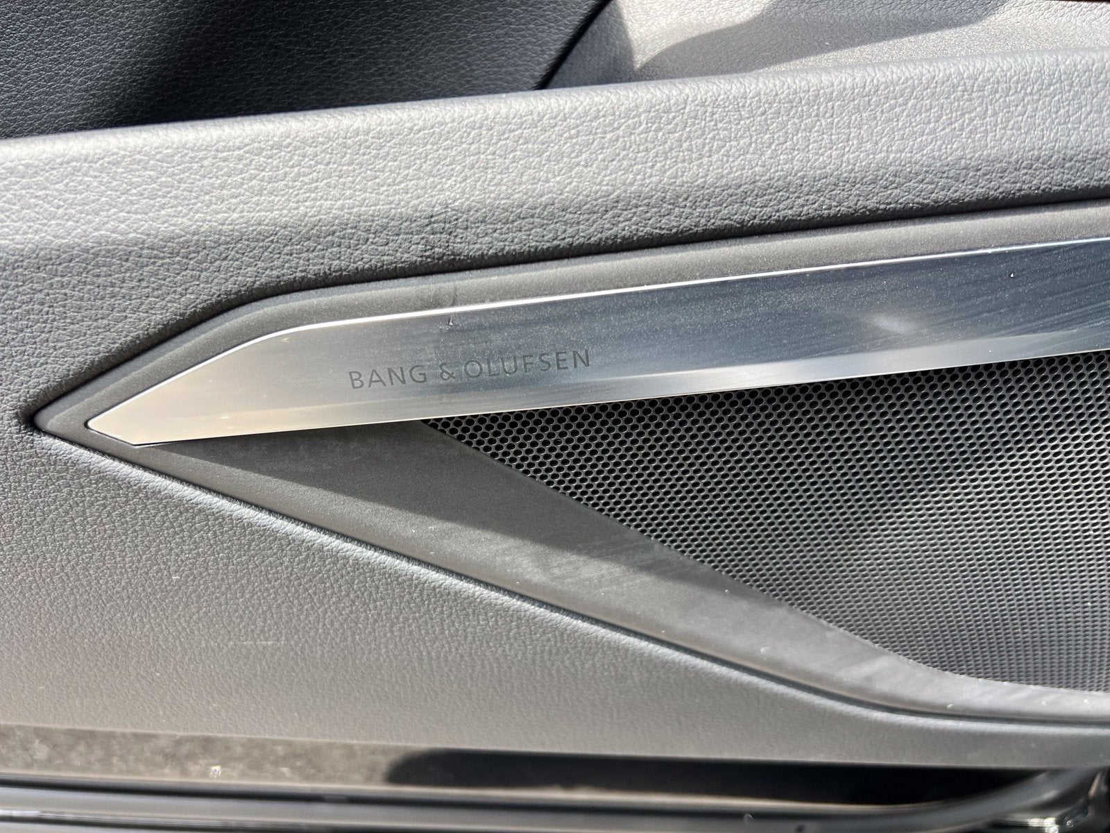 2024 Audi Q8 e-tron Prestige quattro
