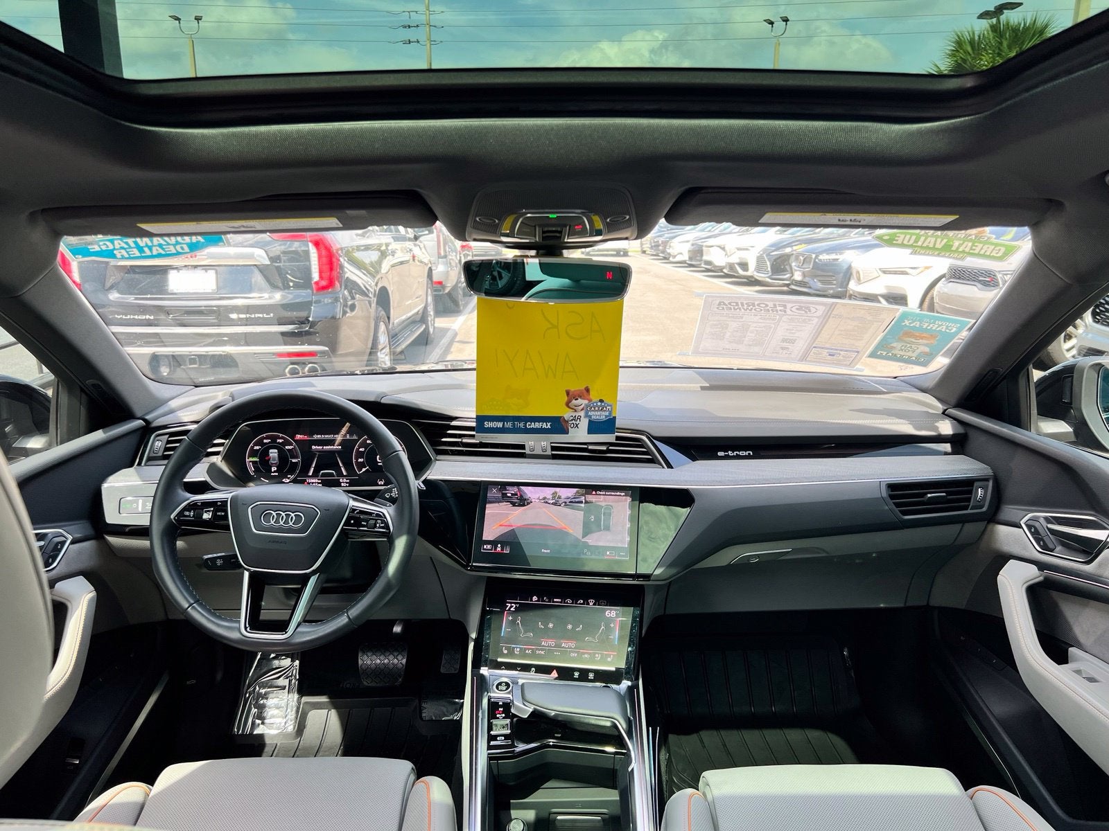 2024 Audi Q8 e-tron Prestige quattro