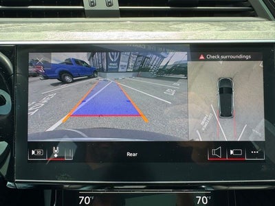 2022 Audi e-tron Premium quattro