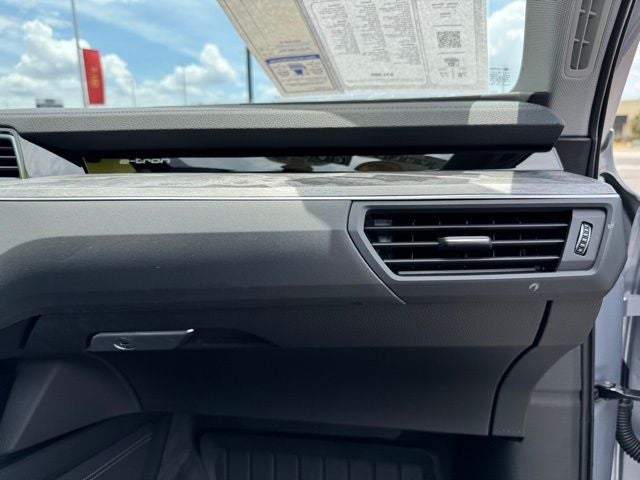 2022 Audi e-tron Premium quattro