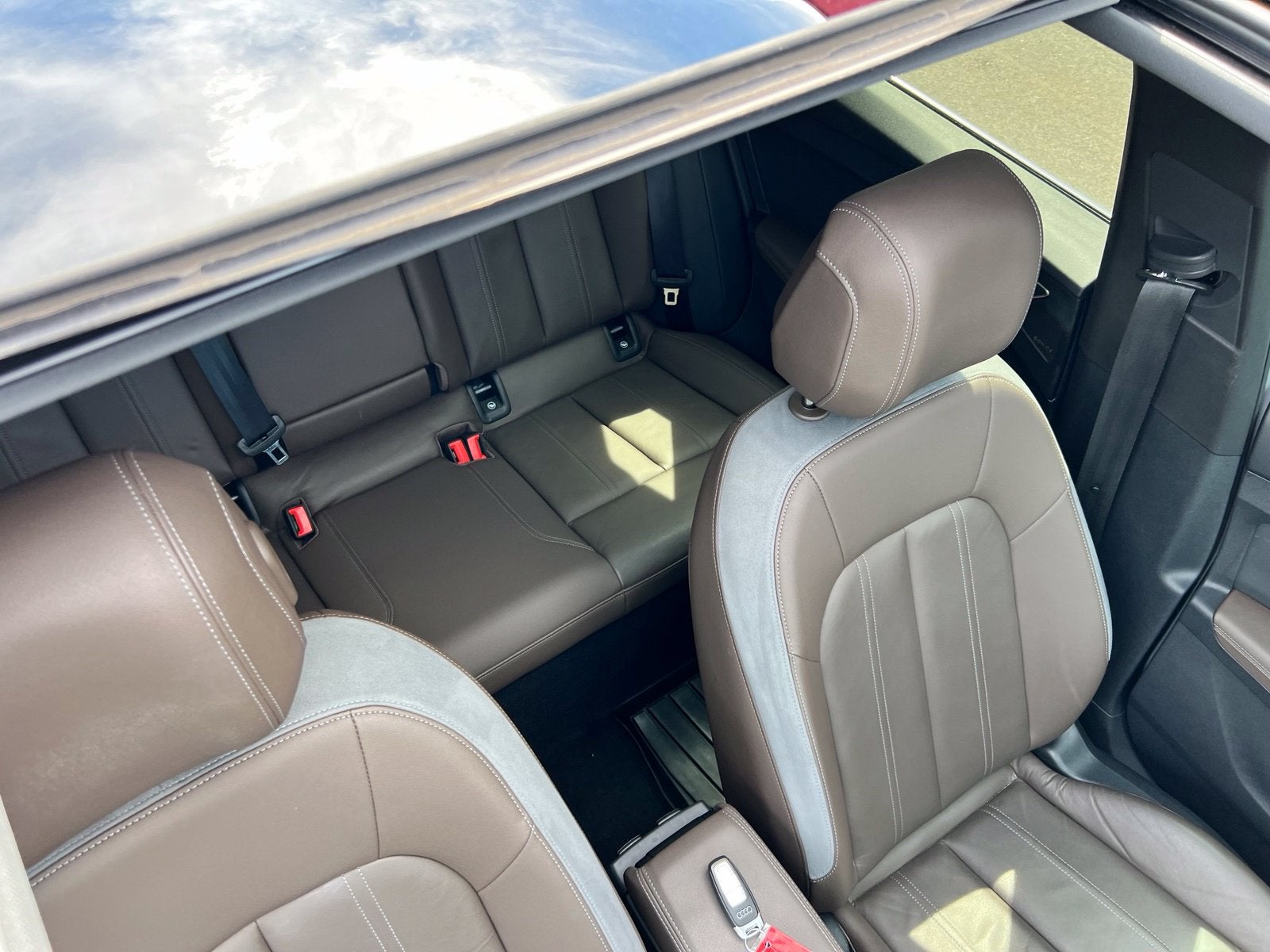 2024 Audi Q4 e-tron Premium Plus