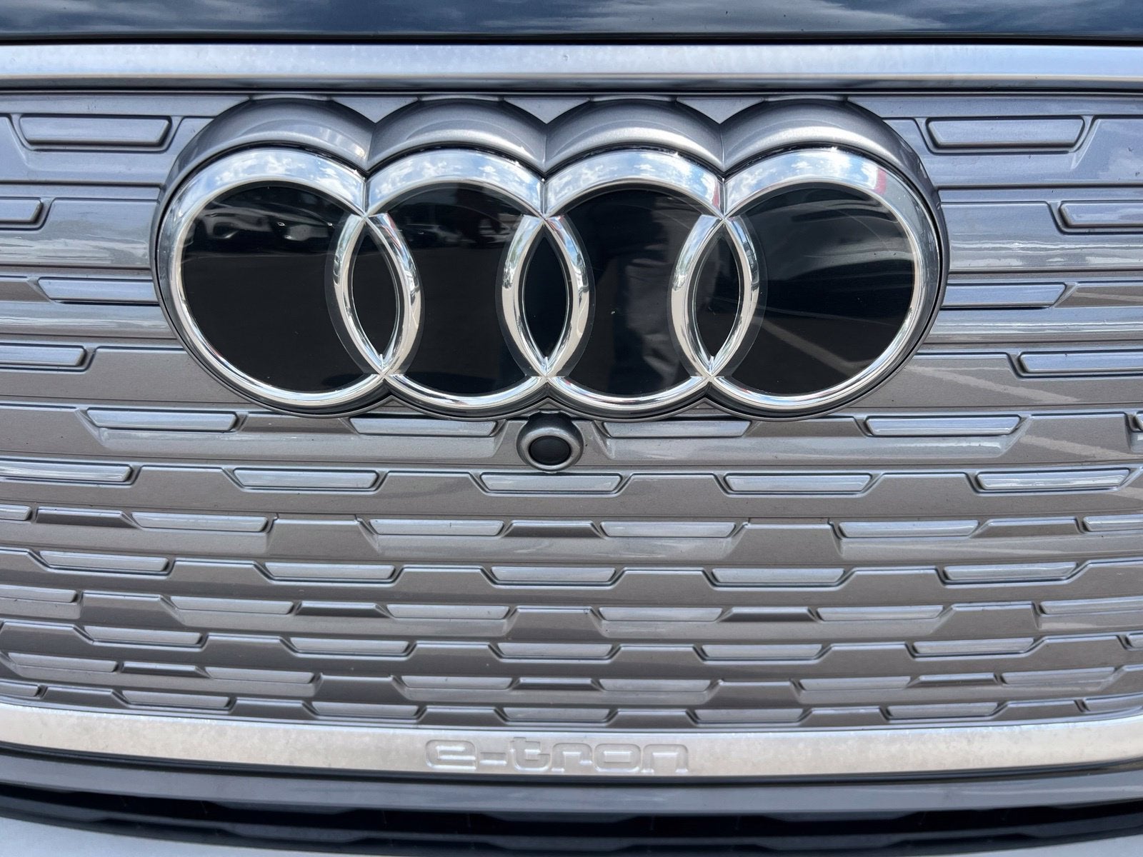2024 Audi Q4 e-tron Premium Plus