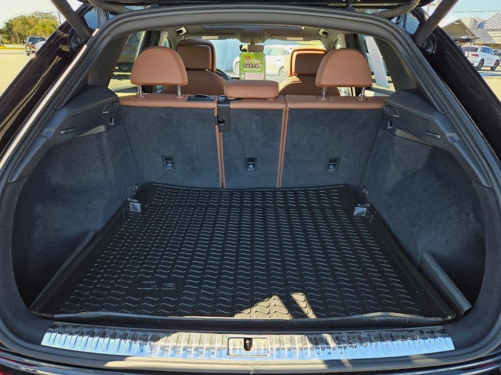 2020 Audi Q3 Premium Plus S line quattro