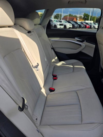2019 Audi e-tron Premium Plus quattro