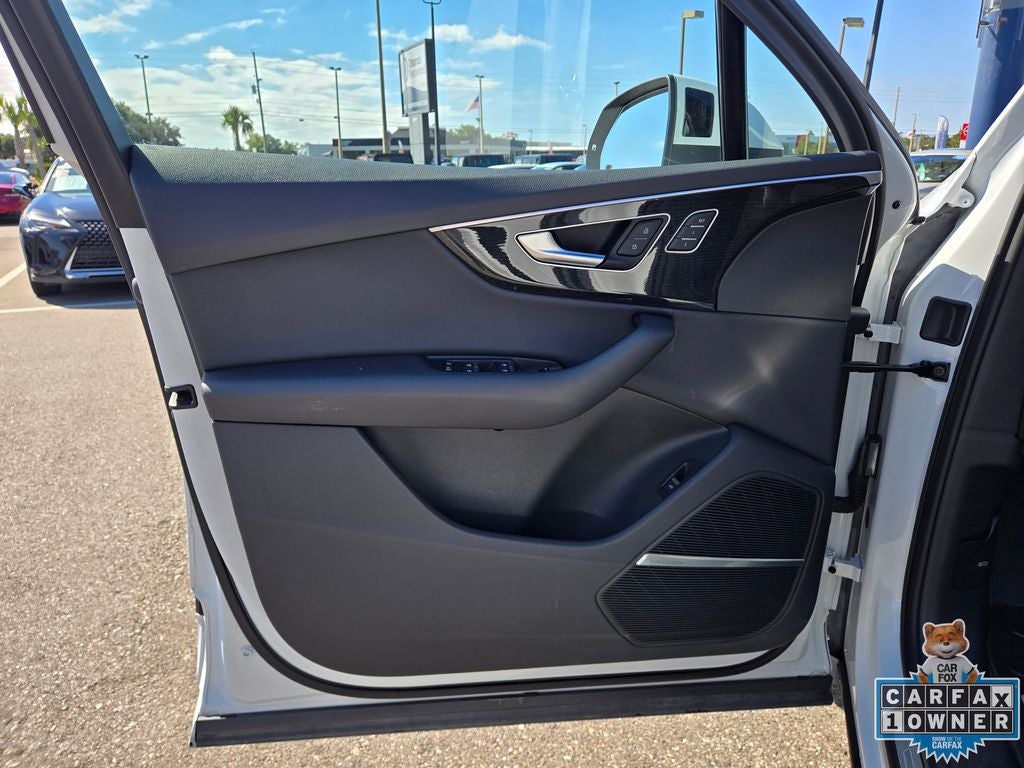 2022 Audi Q7 45 Premium Plus quattro