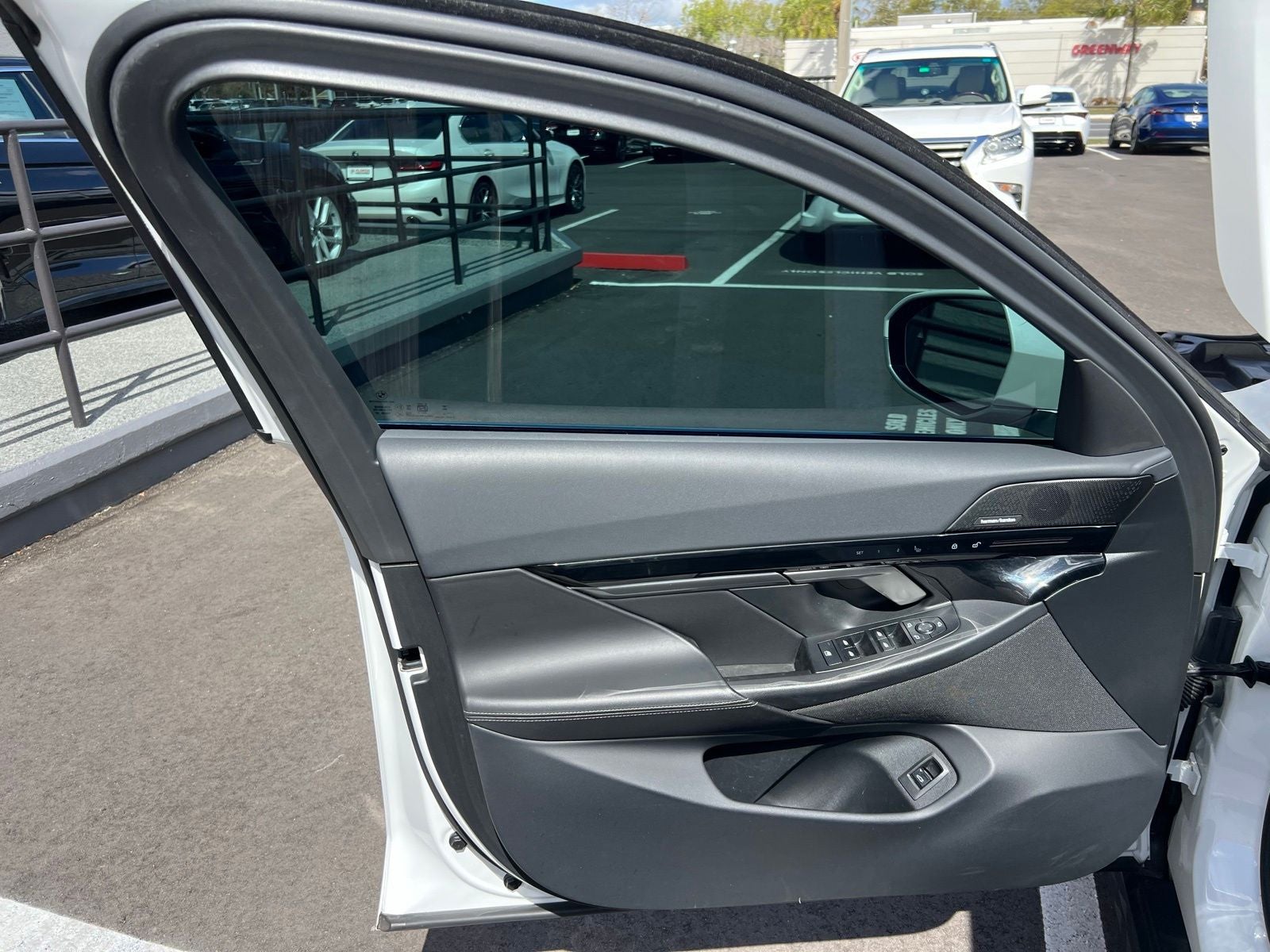 2024 BMW 5 Series 530i