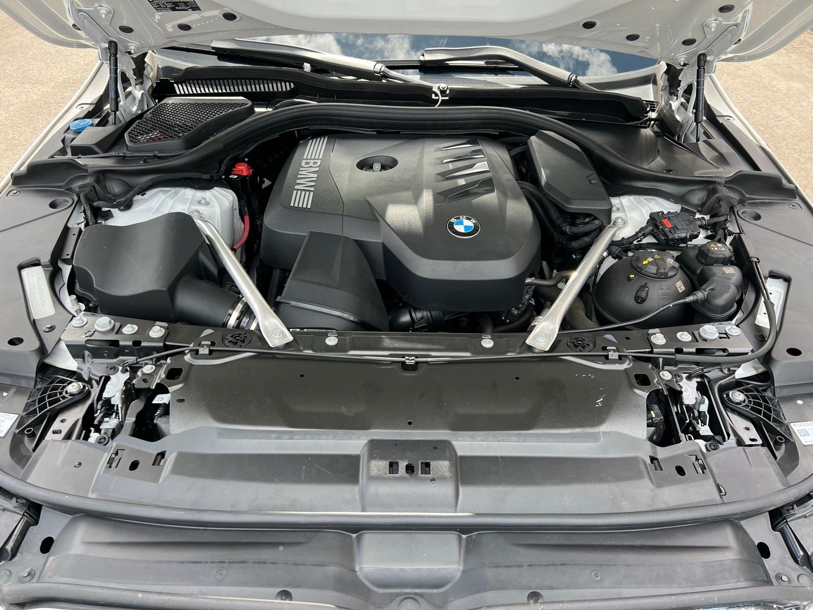 2024 BMW 5 Series 530i