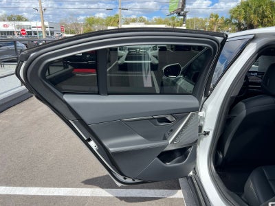 2024 BMW 5 Series 530i