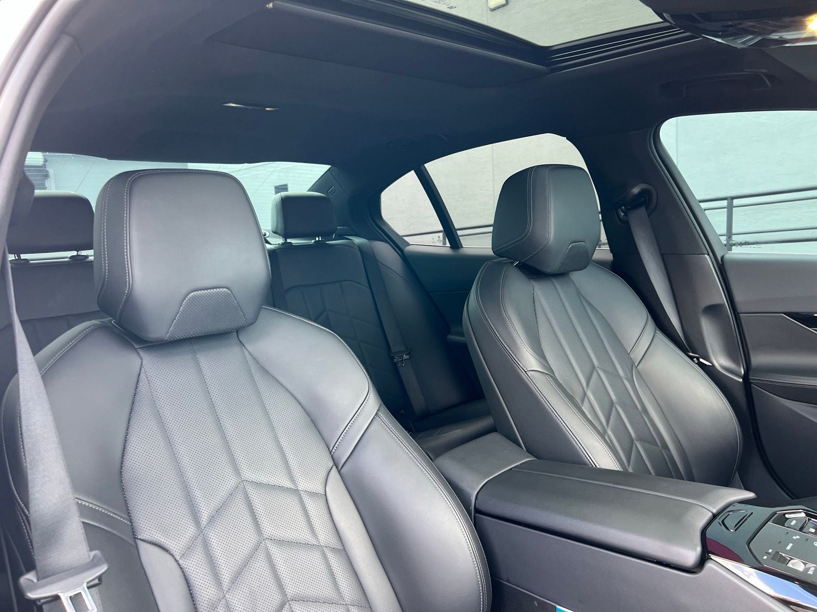 2024 BMW 5 Series 530i