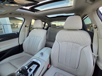 2020 BMW 7 Series 740i