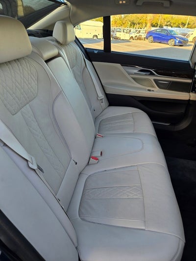 2020 BMW 7 Series 740i