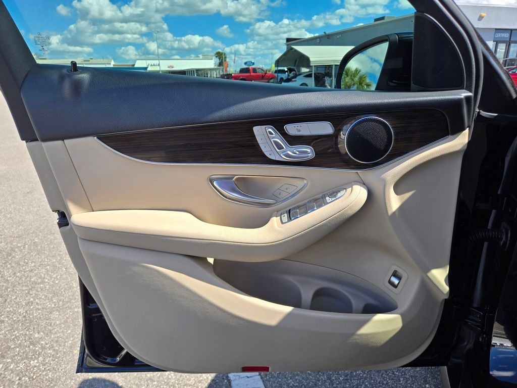 2019 Mercedes-Benz GLC GLC 300