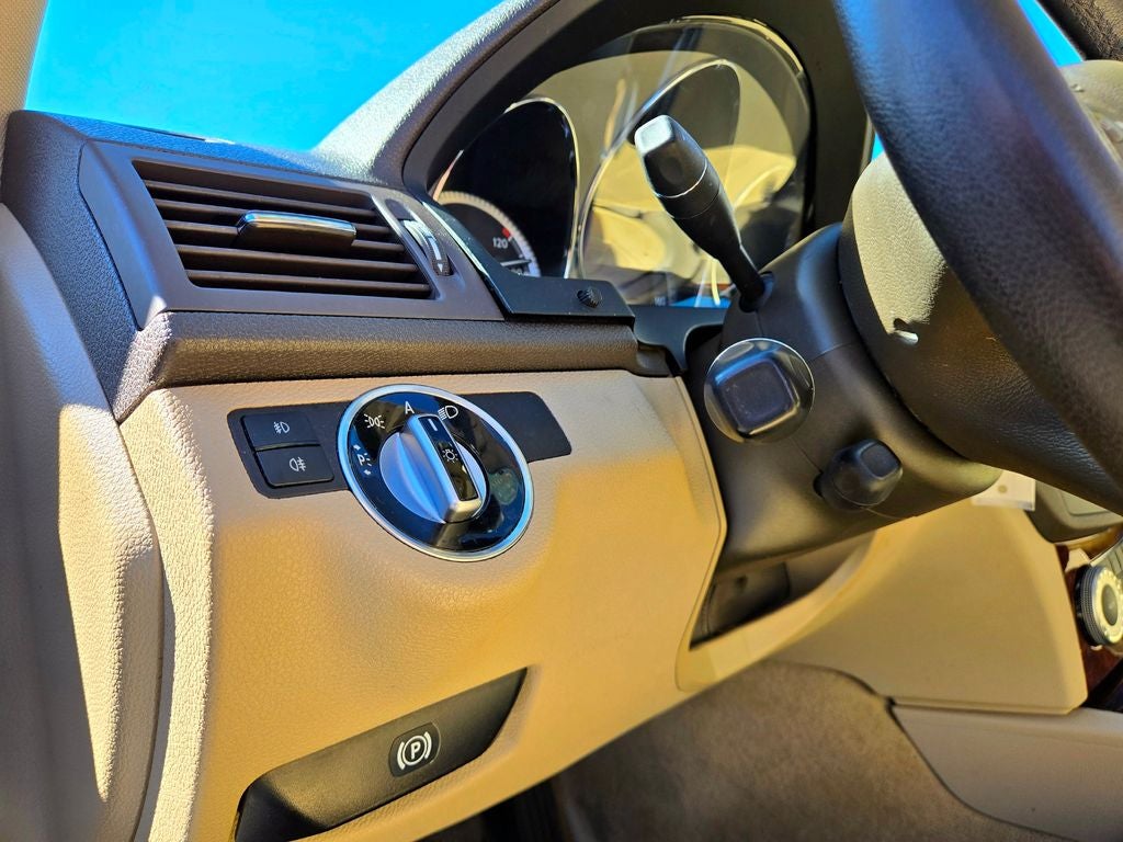 2011 Mercedes-Benz C-Class C 300