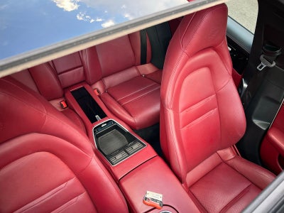 2018 Porsche Panamera 4S