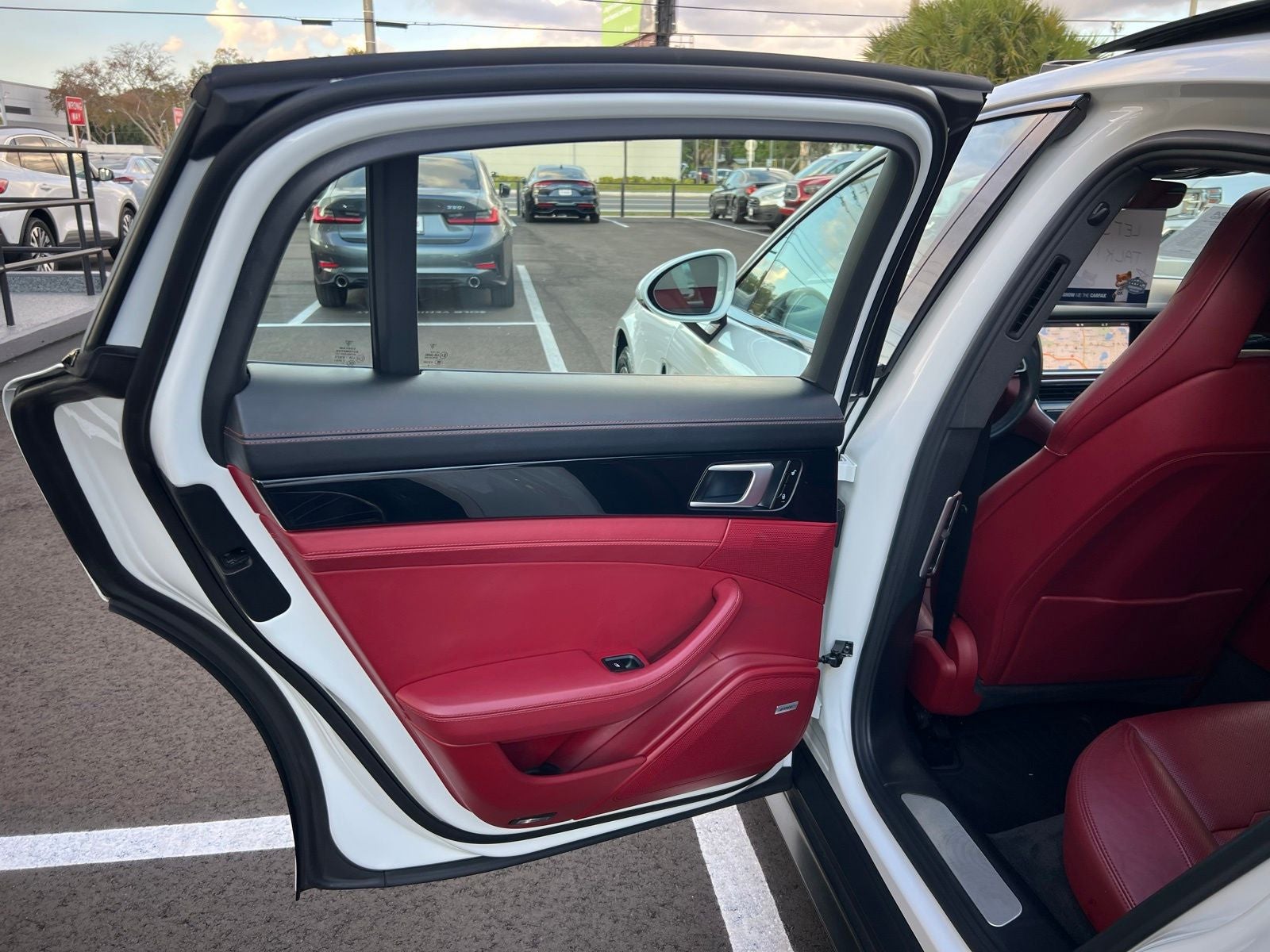 2018 Porsche Panamera 4S