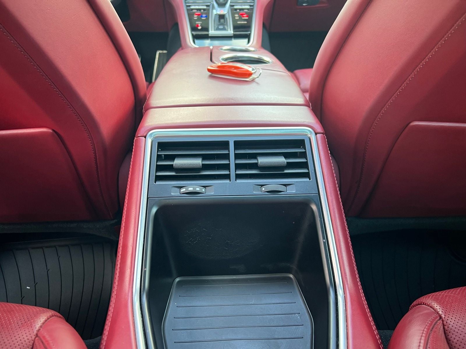 2018 Porsche Panamera 4S