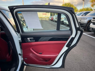 2018 Porsche Panamera 4S