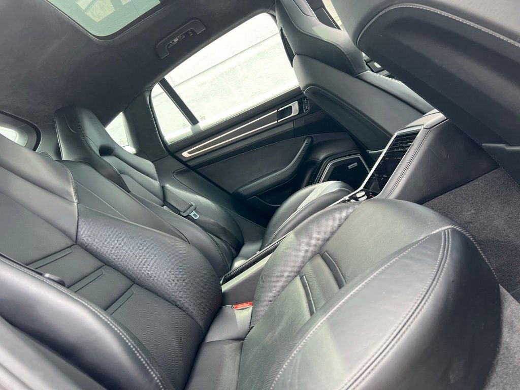 2020 Porsche Panamera GTS